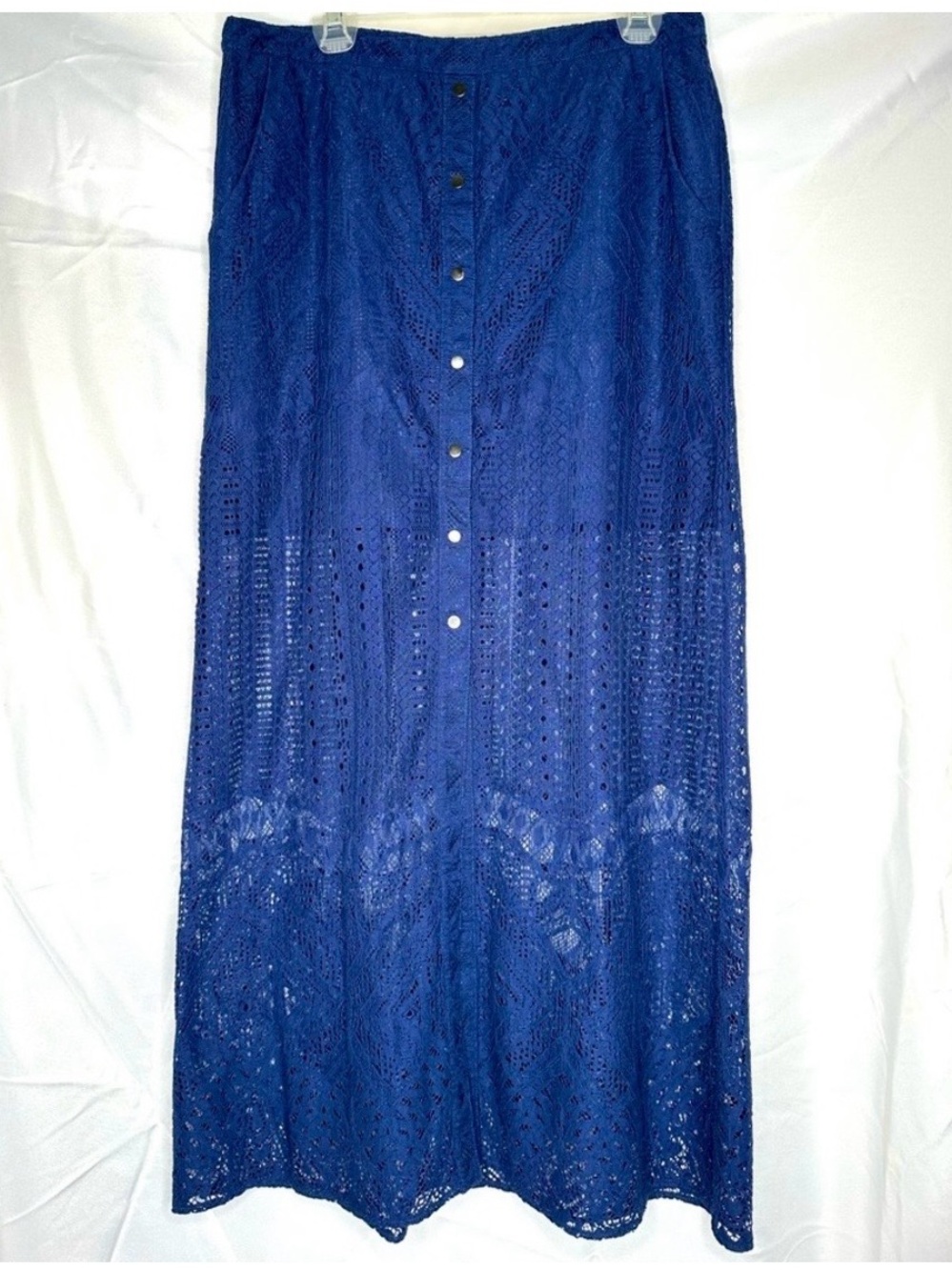 Lace Button-Front Maxi Skirt in Royal Blue
